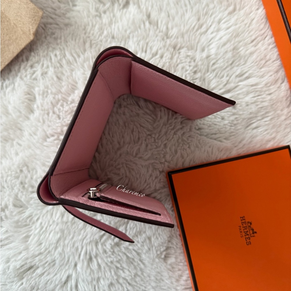 Brand New! 🩷 Hermes Bearn Wallet Sakura Pink chèvre leather PHW, stamp G (2026) - Picture 7 of 7